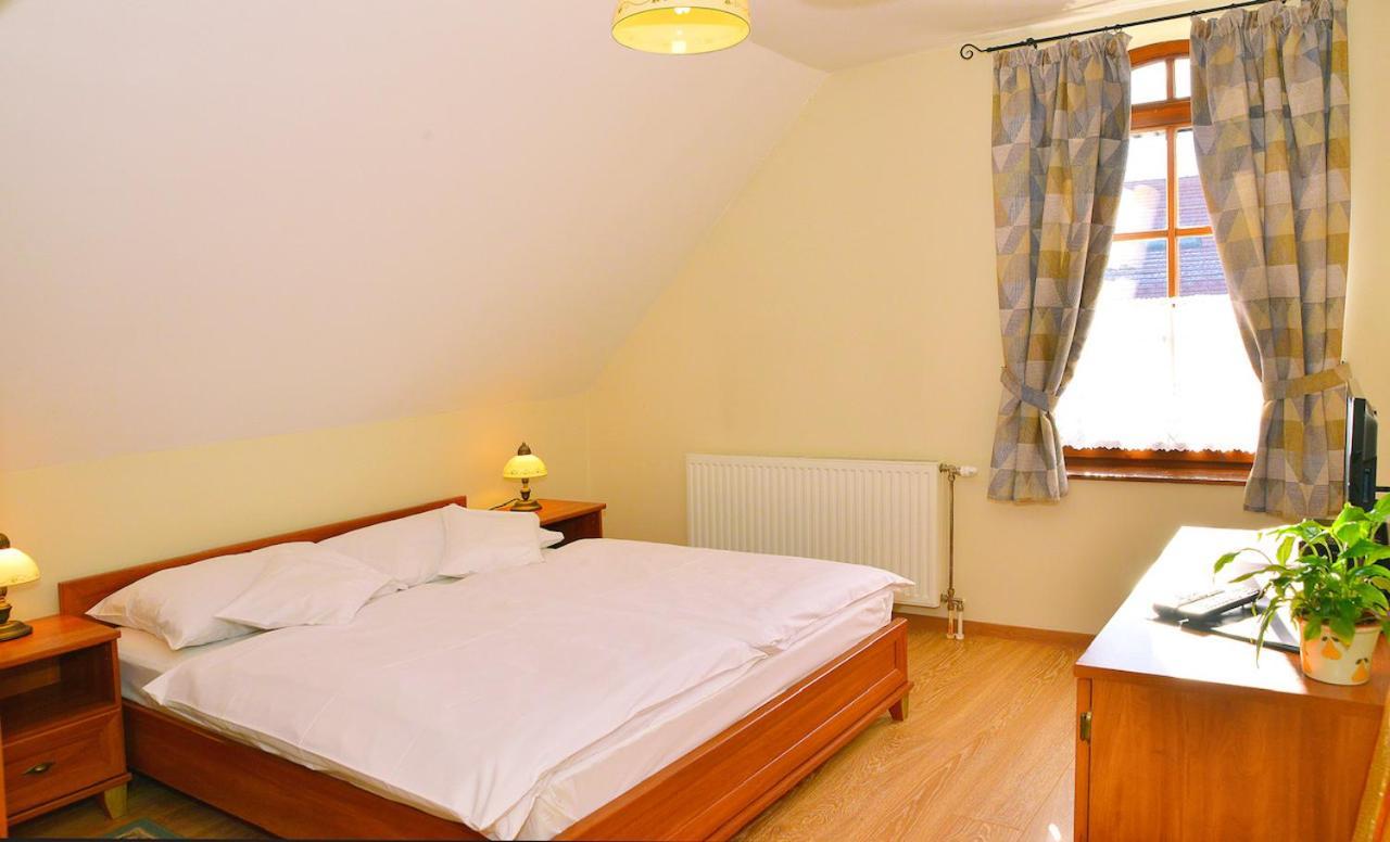 Bed and Breakfast Nyerges Vendegfogado Хедькё Экстерьер фото